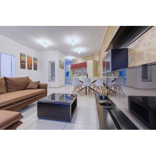 Modern 3 bedroom Maisonette in the heart of Swieqi