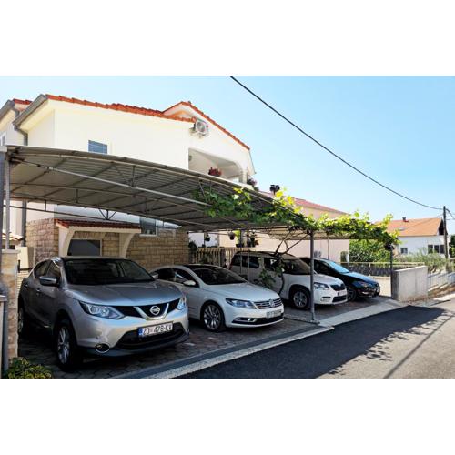 Modern 3BR Apartments in Zadar with Balcony or Terrace, FREE Parking & AC