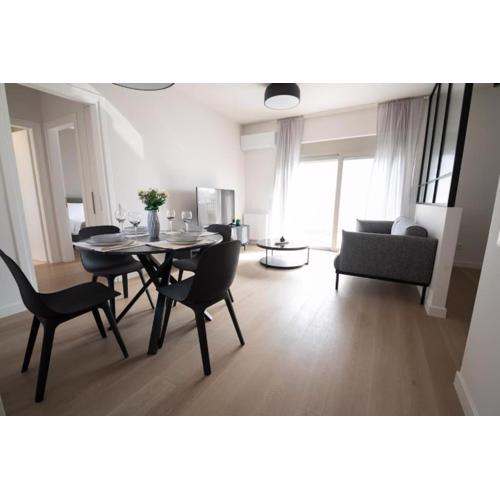 Modern 7th-floor apartment with city view (FORM_G2)