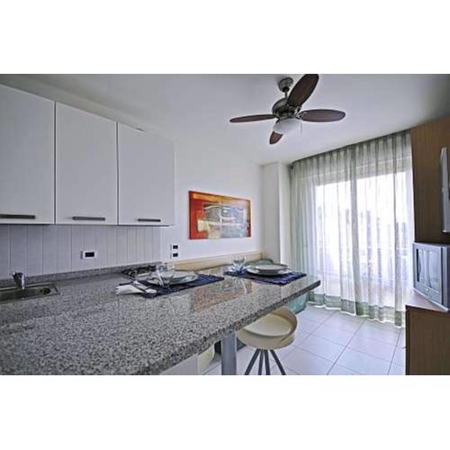 Modern and finely refurbished studio apartment