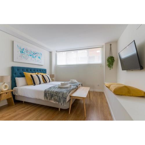 Modern and wide- 3Bd 2,5 Bth- Plaza Castilla