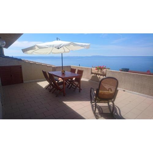 Modern Apartment in Castelsardo with Sea View