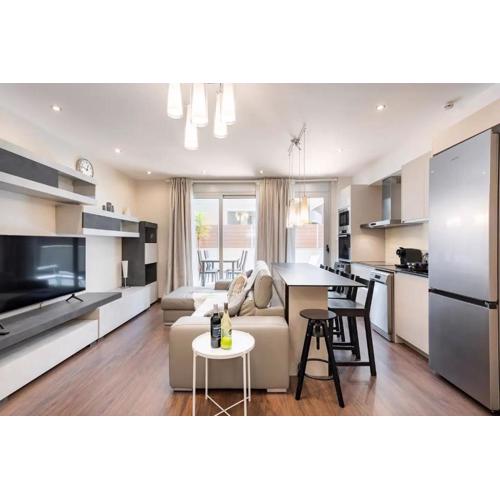 Modern Apartment in Lloret - 200 Steps from the Sea!