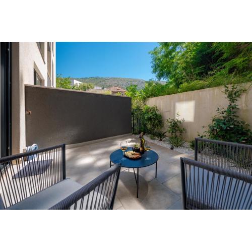 Modern Apartment Lacus