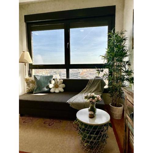Modern apartment Near city center, Airport, Metro