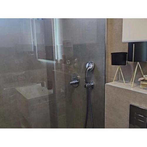 Modern apartment with a garden ,600 m from the sea