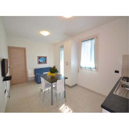 Modern apartment with balcony in Rosolina Mare