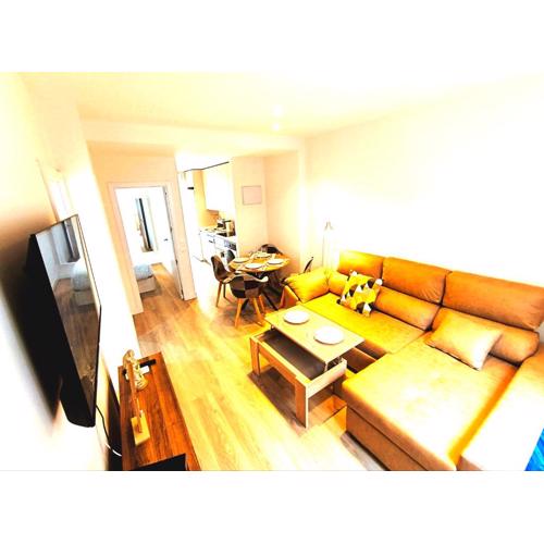 Modern Apartment with Terrace near the Center