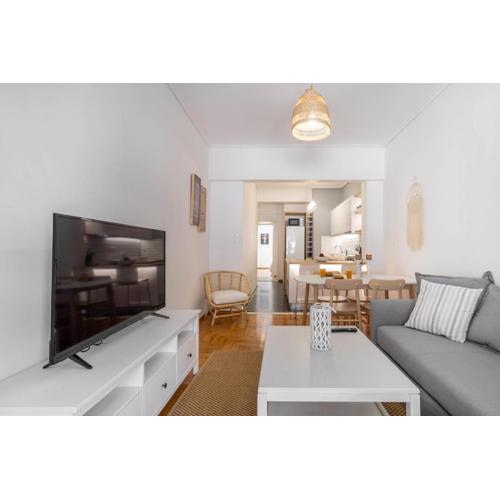 Modern Athens 2BD apt - Greecing