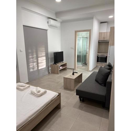 Modern city center studio saripolou