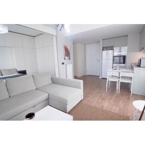 Modern City Getaway - Immerse Yourself In Luxury