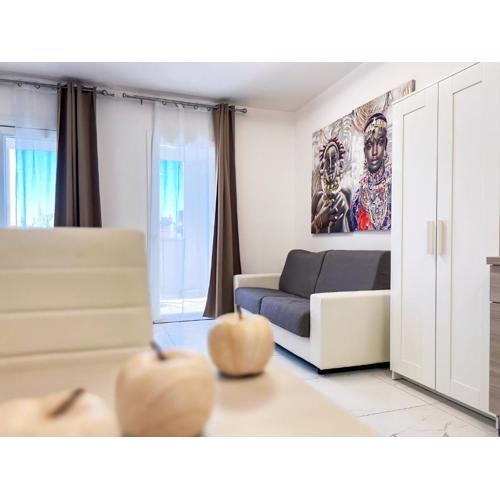 Modern comfort in Bibione center