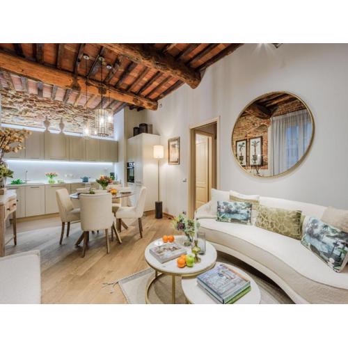 Modern Comfort in the Heart of Lucca