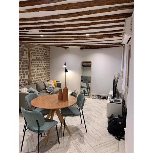 Modern & cozy 1 bedroom apartment in Malasaña