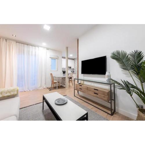 Modern, cozy and bright- 2Bd 1Bth- Tetuán