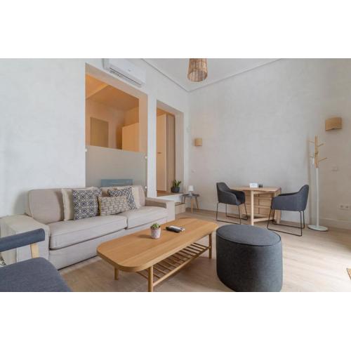Modern cozy with yard - 1Bd 1Bath - Metro Tetuán