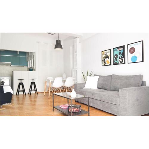 Modern Downtown Flat near the Acropolis by UPSTREET