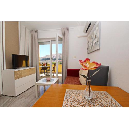 Modern eingerichtete Apartment für 2 Personen, Klimatisiert, freie Parkplatz und Wi-fi, Grillmögligkeit