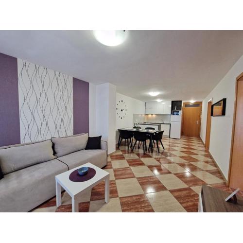 Modern eingerichtete Apartment für 4 Personen ideal für Famillien mit Kinder im Zentrum von Baska