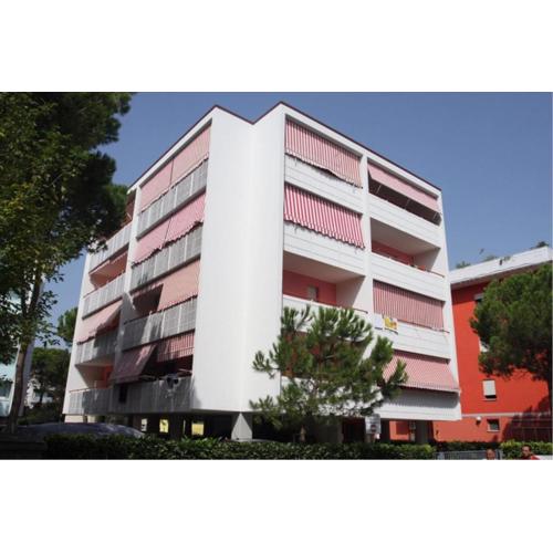 Modern flat for 6 guests with swimming pool