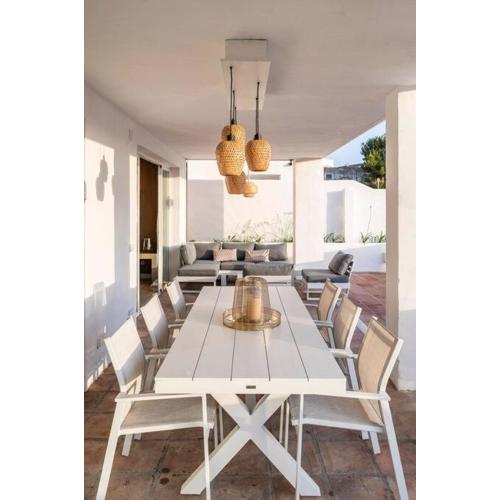 Modern Flat in Marbella, 2BR, Pool & Parking