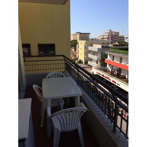 Modern flat with terrace near the sea - Beahost