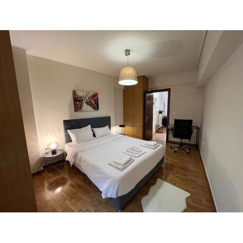 Modern Ground Flr 1 bdr flat with veranda and Parking