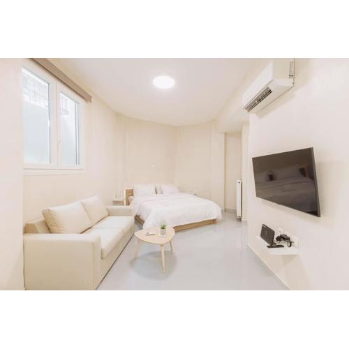 Modern hiding place in the heart of Athens