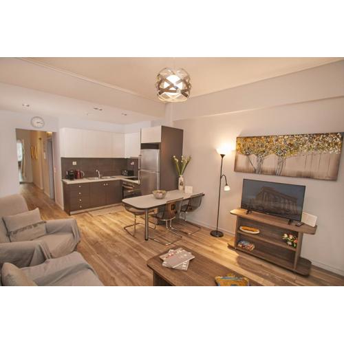 Modern Hospitality- apt near Children\