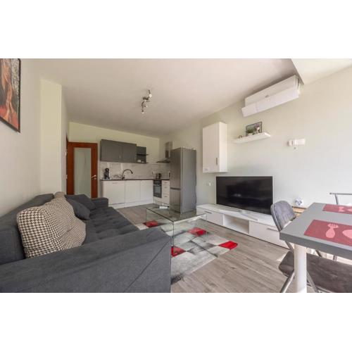 Modern place 2BDR 1Livingroom