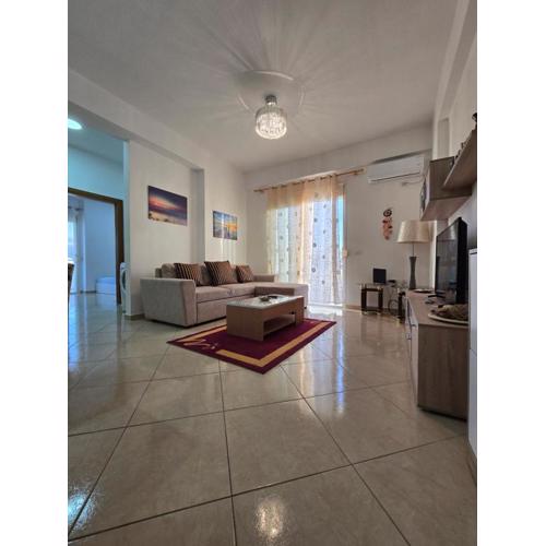 Modern , quiet , family friendly & fully furnished apartment