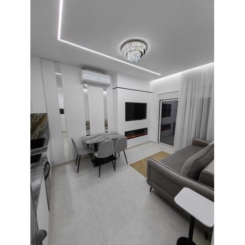 Modern Sea Side Apartment