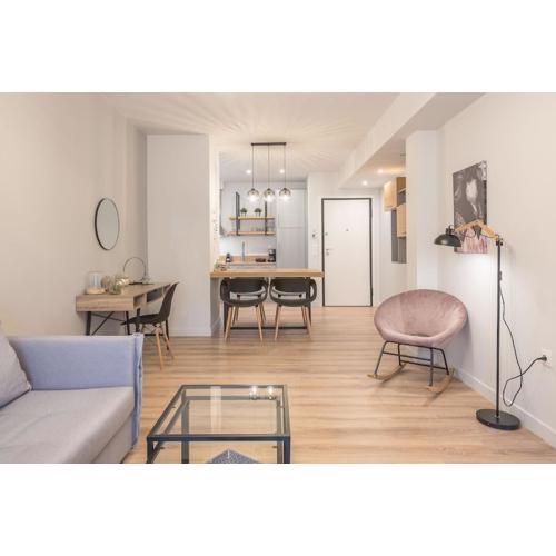 Modern & Spacious Αpartment