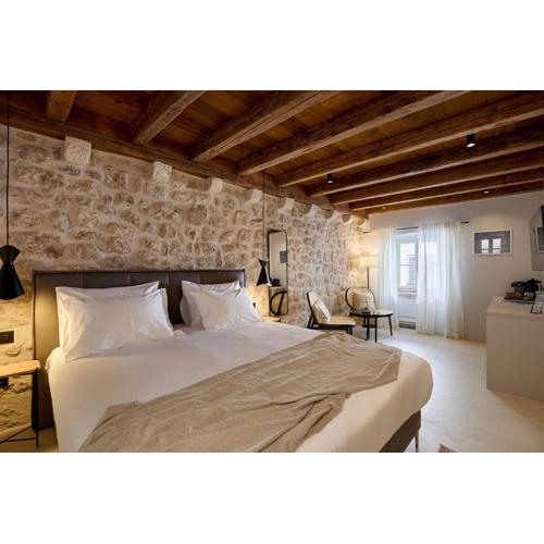 Modern Stone House, luxury suites in Dubrovnik Old Town
