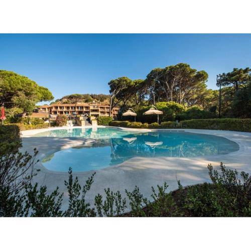 Modern studio with shared pool