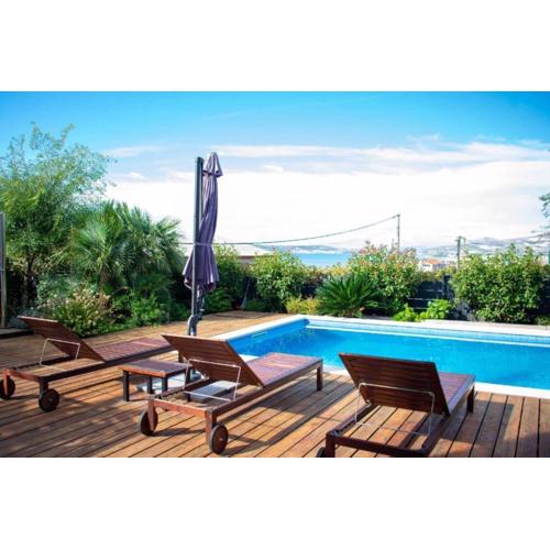 Modern Three Bedroom Villa With Pool
