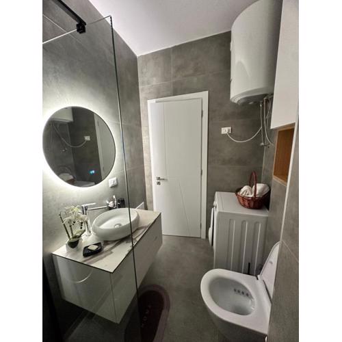 Modern two bedroom - Erlis Residence