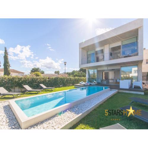 Modern villa in Barcares near beach