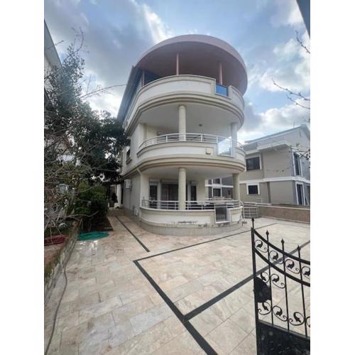 Modern Villa with Pool in Didim - Dream Vacation