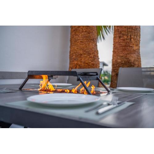 Moderne Designer-Maisonette 2 Schlafzimmer eigene Terrasse mit Grilltisch und Fitnessbereich