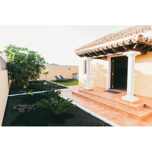 Moderne villa met verwarmd zwembad in Corralejo