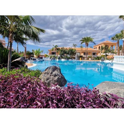 Moderne Wohnung Mit Meerblick Und Pool