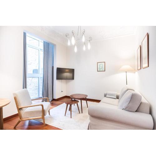 Modernist apartment in the best location