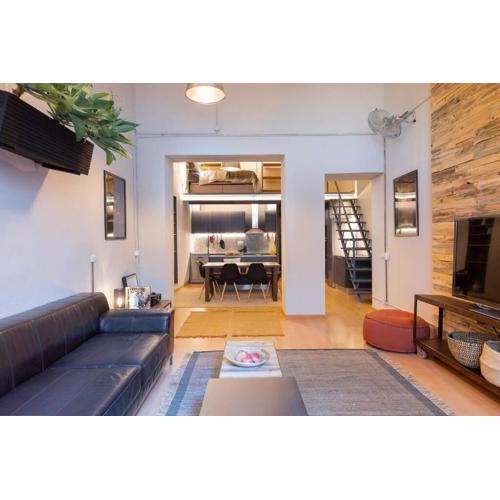 MOJAVE - Modern Duplex with Private Terrace