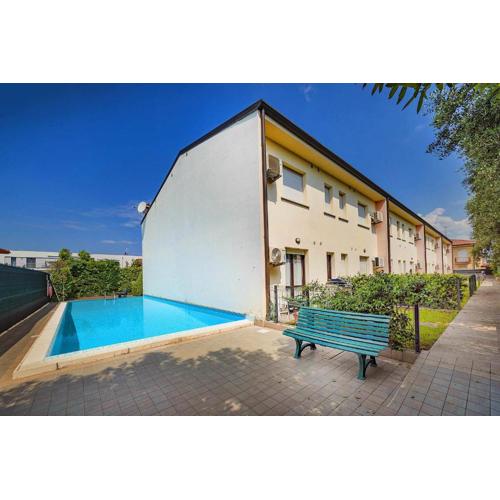 MokyD04-piscina,giardino privato,garage,wi-fi,tvs