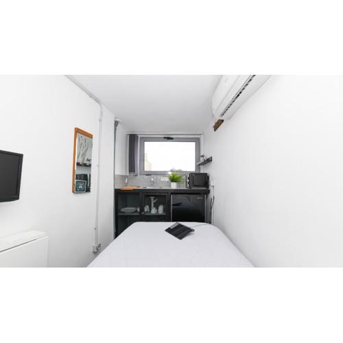 Monastiraki CityCenter Sleepbox- Unspoiled Athens Apartments