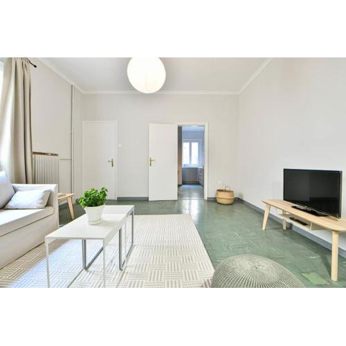 Monastiraki Suite by Zeussuites