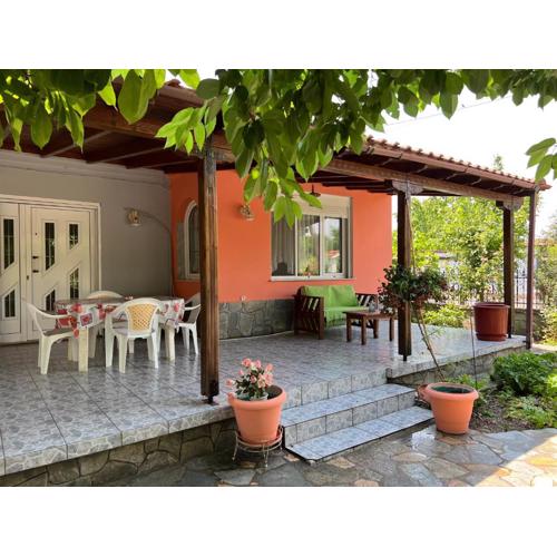 Monastiraki Villa