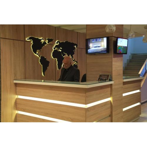 MONDIAL HOTEL
