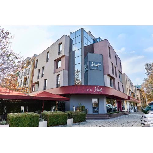 Monet Hotel